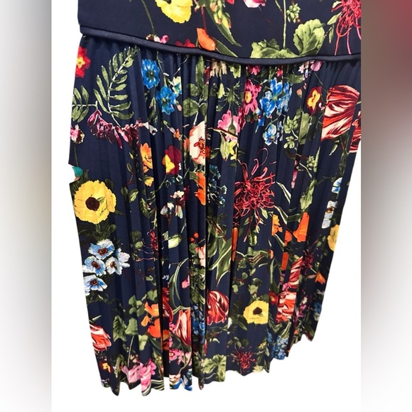 Maggy London Navy floral dress petite size 10P - Picture 8 of 12
